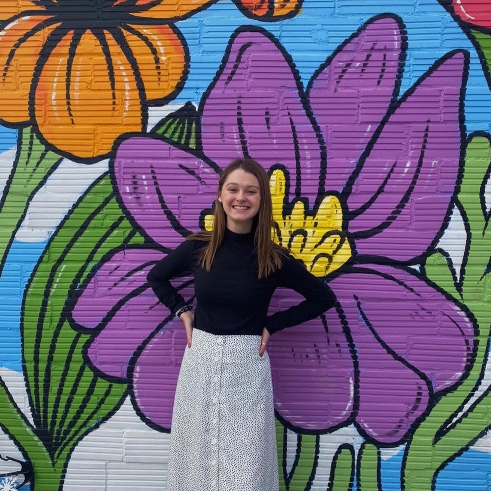 Meet your Posher, Makayla